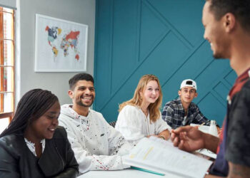 Take the Gap – An opportunity for Graduates to Teach and Travel